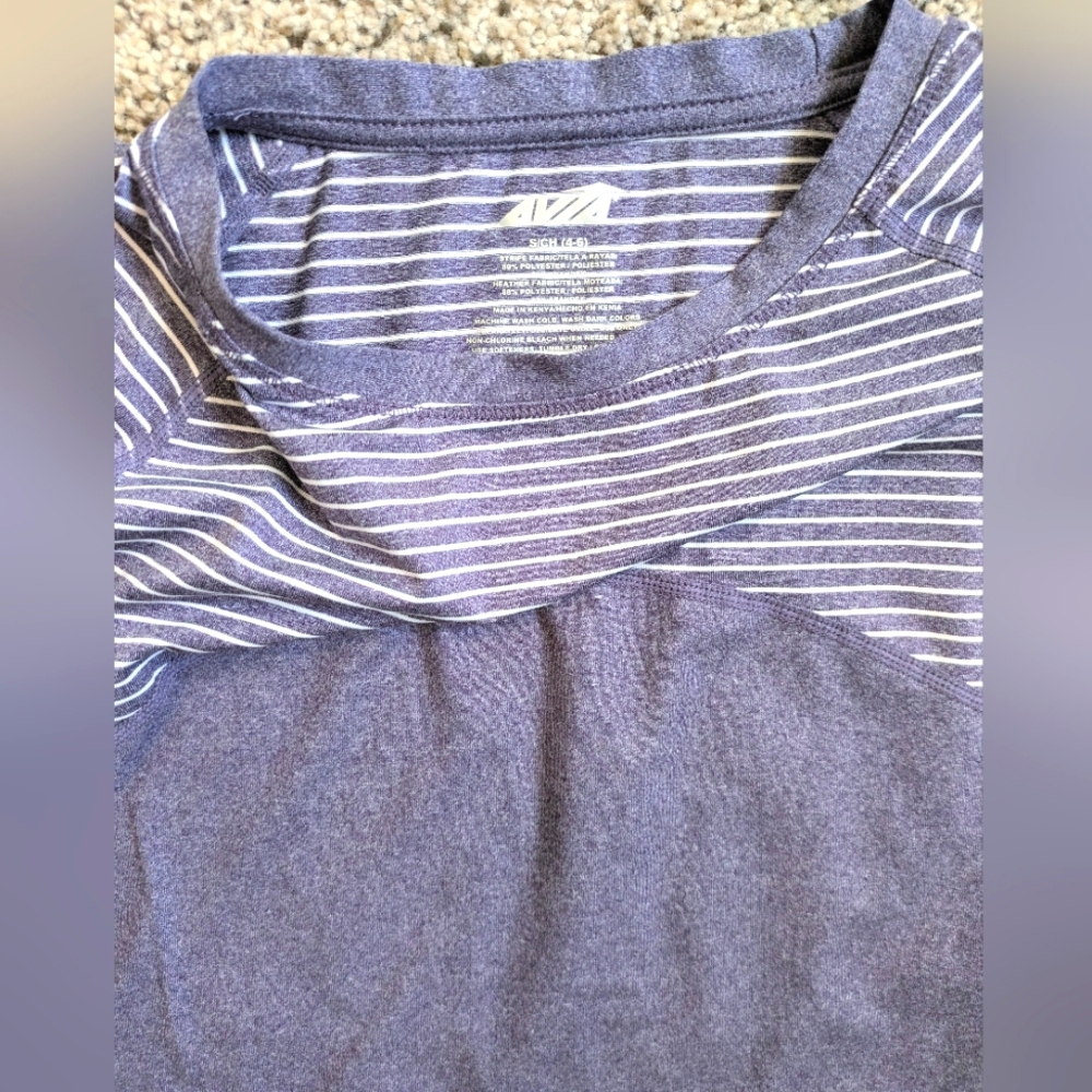 Women's active wear top